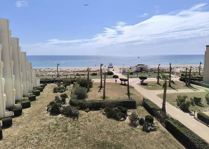 Appartement Entierement Renove En Bord De Mer Avec Vue Imprenable Et Parking Prive